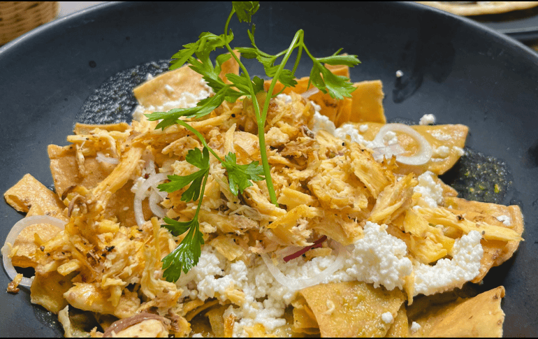 Los chilaquiles verdes son un platiyo tradicional de México. UNSPLASH / R. CE