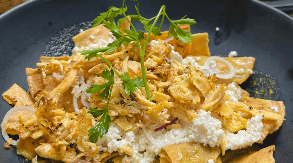 Los chilaquiles verdes son un platiyo tradicional de México. UNSPLASH / R. CE