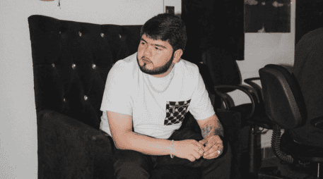 Reportes locales indicaron que el cantante recibió un impacto de bala en el hombro izquierdo. ESPECIAL / IG / @victor_valverdeoficial