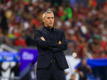 Las bajas y las condiciones del encuentro no impidieron que el equipo de Crespo mantuviera la convicción en su propuesta hasta el final. EL INFORMADOR/J. Acosta