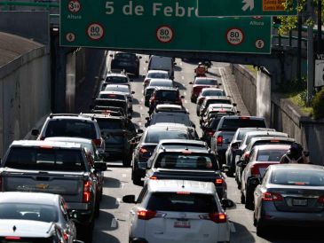 El programa Hoy No Circula se aplica de las 5:00 a las 22:00 horas en todas las alcaldías de la Ciudad de México y en tres zonas conurbadas del Estado de México. SUN/D. Simón