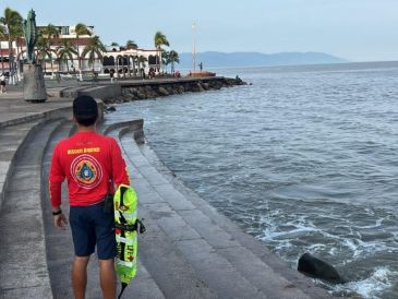 El personal de PC Jalisco continúa en la Costa Norte, donde se atienden las consecuencias de las precipitaciones registradas en las últimas horas. X / @GobiernoJalisco