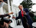 Donald Trump mantiene su disputa contra varios medios de comunicación clave. EFE/S. Corum