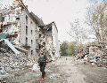 Destrucción causada por bombardeos rusos en el centro de Sloviansk, en la región de Donetsk. EFE