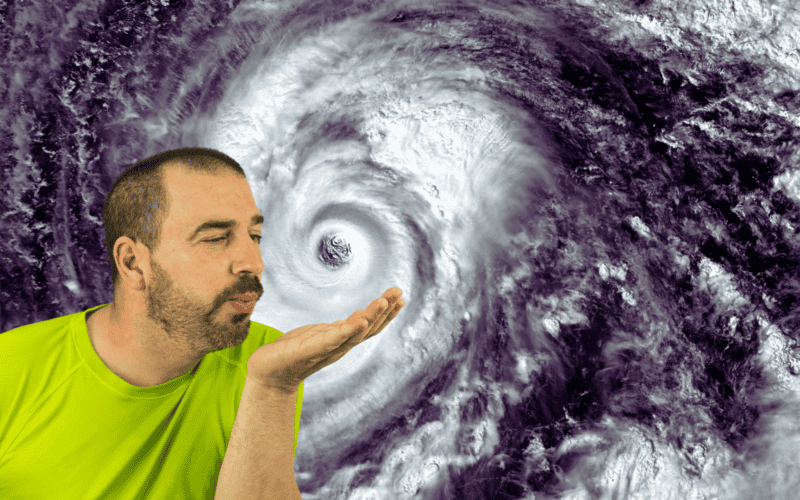 &nbsp;Al alcanzar la categoría 3, el huracán “Polo” se considera un huracán mayor. ESPECIAL / CANVA
