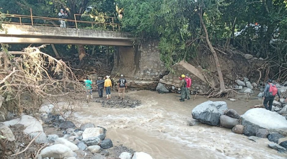 Para rescatar el cuerpo del padre, se espera que mejoren las condiciones de clima para que pueda descender el helicóptero. ESPECIAL / PC JALISCO
