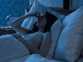 Dormir ocho horas sigue siendo una recomendación válida para la mayoría de los adultos, pero los hábitos nocturnos, el entorno de descanso y la presencia de posibles trastornos pueden marcar la diferencia. CANVA