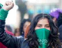 Las manifestantes expresaron su preocupación con la postura del Gobierno de De Espriella, quien manifestó en varias oportunidades su rechazo al aborto. EFE / A. LANCHEROS