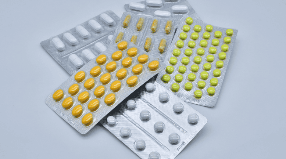 Cofepris emitió una alerta máxima por la falsificación de: Saizen, Bedoyecta, Buscapina Compositum y la adulteración de Granulox. Autoridades piden suspender su uso. CANVA