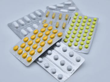 Cofepris emitió una alerta máxima por la falsificación de: Saizen, Bedoyecta, Buscapina Compositum y la adulteración de Granulox. Autoridades piden suspender su uso. CANVA