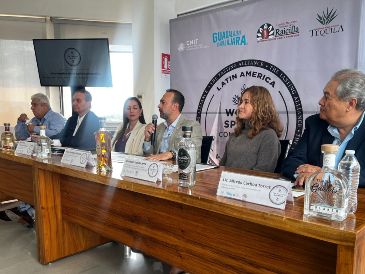 En el evento participarán más de 300 marcas de todos los tamaños, desde marcas reconocidas hasta destilerías locales emergentes, con categorías que abarcan tequila, mezcal, raicilla, sotol, bacanora y más. CORTESÍA