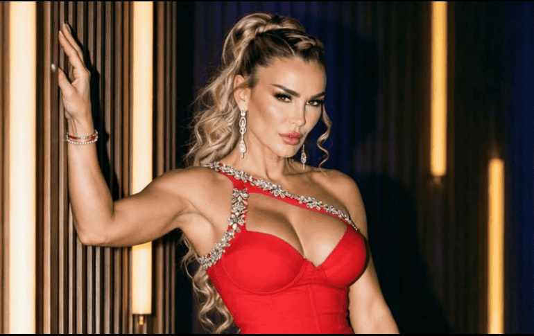 A sus 50 años, Ninel Conde continúa activa en televisión. ESPECIAL / IG / @ninelconde