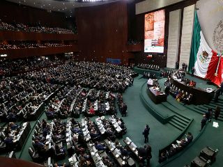 La Ley Federal del Derecho de Autor busca regular la responsabilidad de las plataformas digitales ante la piratería, pero organizaciones civiles la apodan como 