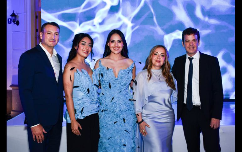 Daniel Osca Beltrán, CEO y cofundador de Naqua, Ana Paulina Lozano, Dra. Mariana Torres, Ana Lozano y Guillermo Andrés Blasco. CORTESÍA