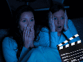 Prepara las palomitas, asegúrate de cerrar bien las puertas y apaga todas las luces de tu sala. ESPECIAL / CANVA