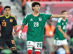 Hugo Camberos, Santiago Sandoval y Roberto Alvarado entraron juntos al partido para buscar más opciones para el ataque mexicano. IMAGO7