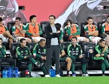 Rafa Márquez pasó mucho tiempo del partido contra Perú dando indicaciones y haciendo ajustes de sus jugadores. IMAGO7