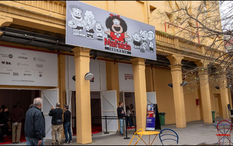 Fotografía que muestra el ingreso a la exposición Mafalda Inmersiva, una experiencia que invita a caminar por el universo creado por Quino  EFE / Víctor Fernández