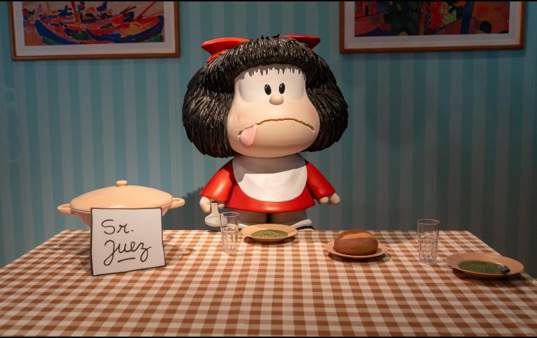 Fotografía que muestra escenografía de la exposición Mafalda Inmersiva, una experiencia que invita a caminar por el universo creado por Quino.  EFE / Víctor Fernández
