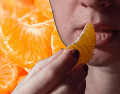 En resumen, comer entre una y cuatro mandarinas diarias es un hábito seguro y beneficioso. ESPECIAL / CANVA
