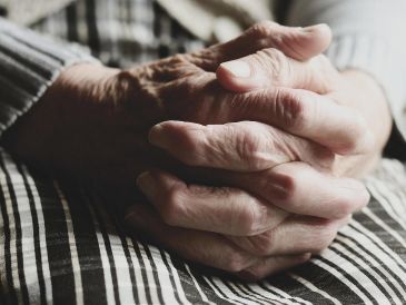 Recibir ingresos extra a fin de año resulta atractivo para las personas de la tercera edad. ESPECIAL/PIXABAY