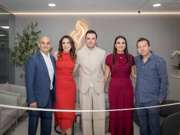 Fabián Monzalvo, Claudia Aguirre, Luis Eduardo Andrade, Claudia Gutiérrez y Jonathan Uriarte. GENTE BIEN JALISCO / Revista del 2 de octubre 2026