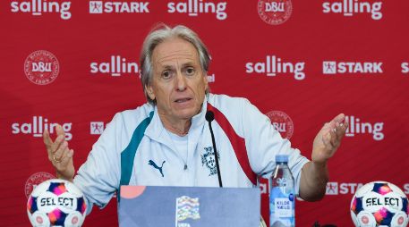 El seleccionador de Portugal, Jorge Jesus, prioriza el rendimiento colectivo por encima de las individualidades tras el triunfo frente a Dinamarca. EFE/P. NOVAIS