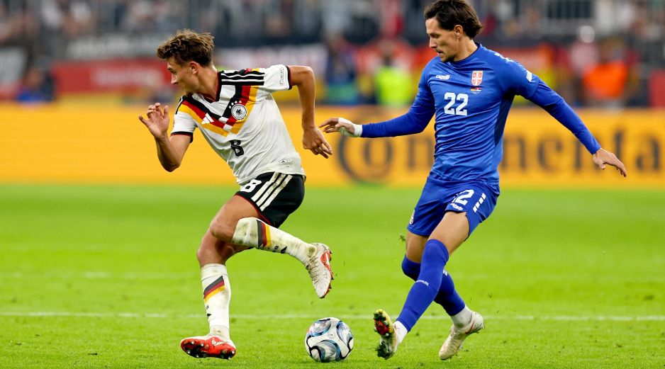 Klopp estuvo a punto de convertirse en el primer técnico de Alemania que no gana ninguno de sus primeros tres partidos. EFE / A. SZILAGYI