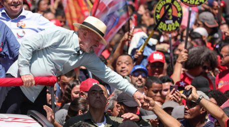 Los dos candidatos empatan en niveles de rechazo, con un 45 % de los consultados que dicen que no votarán por ellos de ninguna forma. EFE  / ARCHIVO