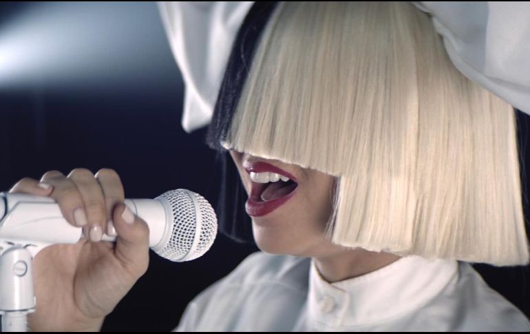 El catálogo de Sia incluye éxitos propios, pero también canciones creadas para artistas como David Guetta, Rihanna, Céline Dion, Katy Perry y Britney Spears. INSTAGRAM / @siamusic
