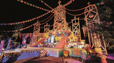Foto del impresionante Gran Altar Monumental de Calaverandia. EL INFORMADOR