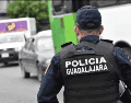 El hombre, de 43 años de edad, dijo ser elemento activo de la Comisaría de Guadalajara y, sobre los hechos, refirió que se encontraba en un comercio de la colonia San Martín de las Flores. ESPECIAL / GOBIERNO DE GUADALAJARA
