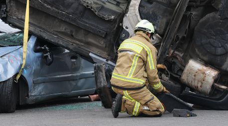 Los periodistas cubrían el derrumbe de un muro cuando fueron alcanzados por el vehículo. ESPECIAL/PEXELS