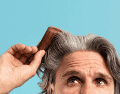 La aplicación excesiva de químicos en el cabello es dañino para los folículos pilosos e, irónicamente, puede contribuir a la formación de canas. MAGNIFIC