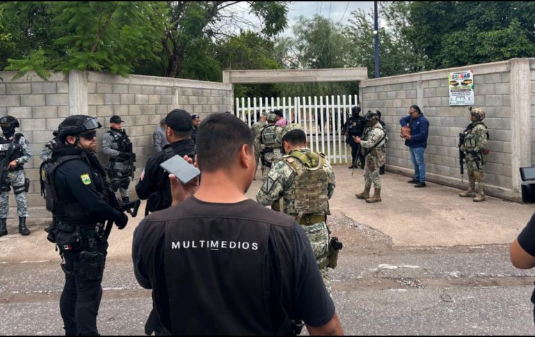Dos exalumnos mataron el jueves a una profesora e hirieron a cuatro personas más en la Escuela Secundaria 13 en Torreón, Coahuila. EFE /  M. HARTZ