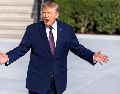 El Fiscal General de California, Rob Bonta, ha sido un firme defensor de las regulaciones ambientales estrictas. En el marco de las disputas legales sobre las emisiones, Bonta ha enfatizado que "las normas de ahorro de combustible ahorran dinero a los conductores en las gasolineras, reducen la contaminación tóxica del aire y ayudan a combatir la crisis climática". EFE/S. Thew