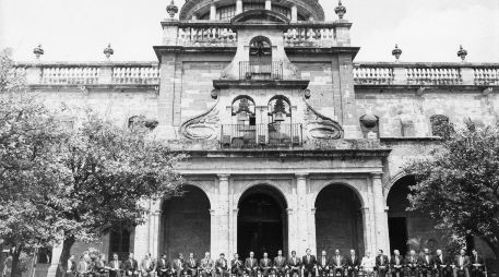 Aquella fue la primera ocasión en que los mandatarios de los 21 países miembros se reunieron para crear un espacio de diálogo y cooperación. EL INFORMADOR/Archivo