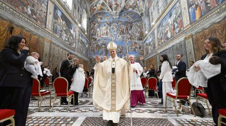 El Papa León XIV advirtió sobre los riesgos de la Inteligencia Artificial (IA) y llamó a distinguir entre la creación humana y lo generado por las máquinas. “A los algoritmos les falta la chispa de lo humano”, afirmó.  ESPECIAL