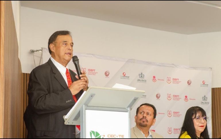 El IDEFT reconoció a 324 personas que concluyeron 31 cursos de capacitación en Zapopan. CORTESÍA.