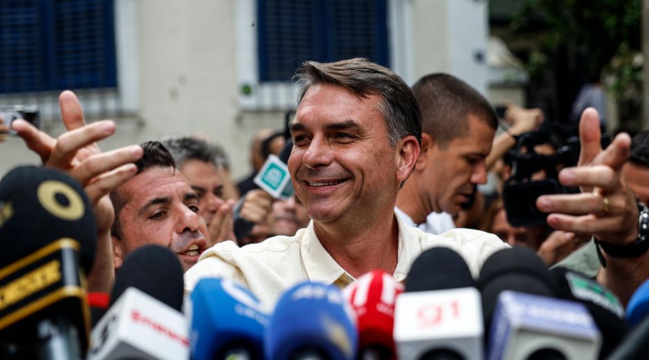 Lula da Silva y Flávio Bolsonaro se medirán el próximo 25 de octubre por la Presidencia de Brasil en una segunda vuelta electoral. EFE/ A. Lacerda.