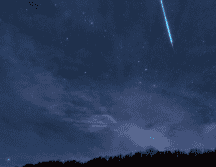 A diferencia de otras lluvias de meteoros, las Dracónidas pueden comenzar a observarse poco después del anochecer. CANVA