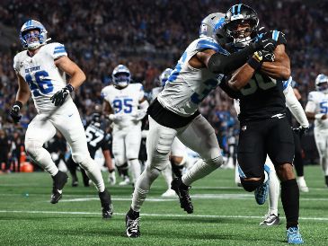 Los Panthers aprovecharon los errores de los Lions para quedarse con una victoria clave en casa. AFP.