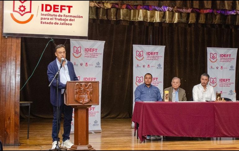 Mil 819 personas concluyeron procesos de capacitación en municipios, comunidades, empresas e instituciones de distintas regiones del estado. CORTESÍA.