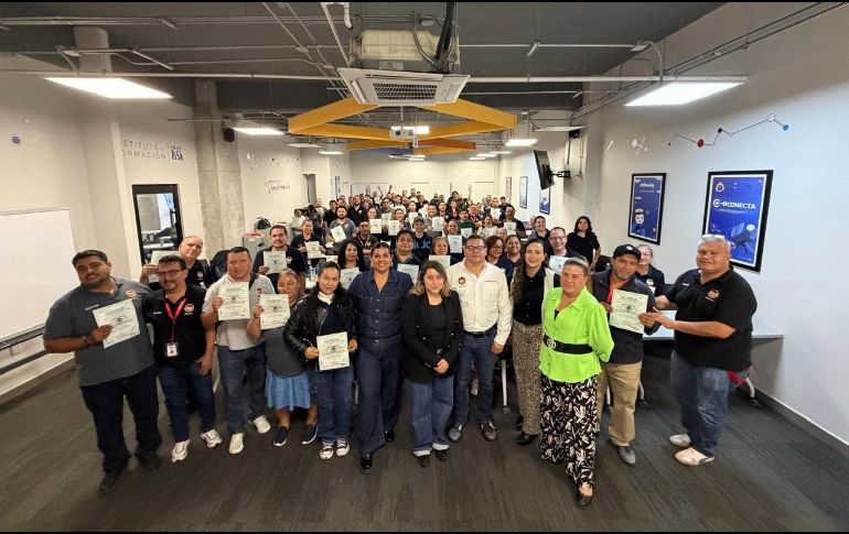 Mil 819 personas concluyeron procesos de capacitación en municipios, comunidades, empresas e instituciones de distintas regiones del estado. CORTESÍA.