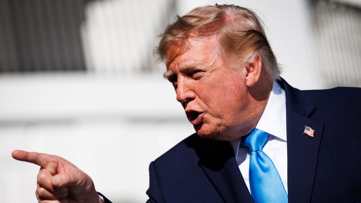 Trump celebra ventaja de Flávio Bolsonaro en Brasil; prevé segunda vuelta reñida