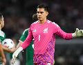 Rafael Márquez le dio a Rangel el respaldo necesario después de cometer una serie de errores contra Estados Unidos. IMAGO7