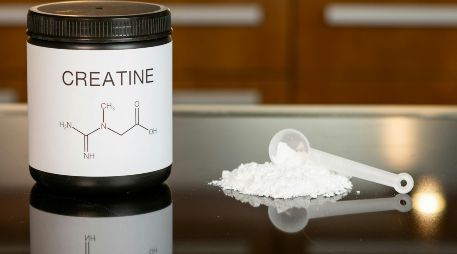 La ciencia aclara las dudas sobre el consumo diario de creatina. Conoce los beneficios, la seguridad y los efectos en el cuerpo al tomar este suplemento sin interrupciones. Unsplash