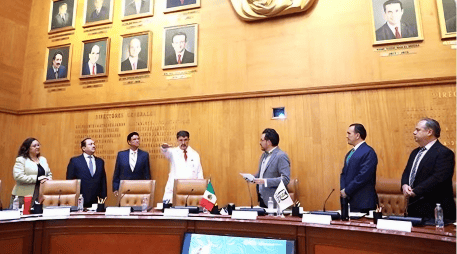 El IMSS destacó en un comunicado los 29 años de trayectoria institucional del doctor Saúl Nevárez Jiménez. ESPECIAL/IMSS