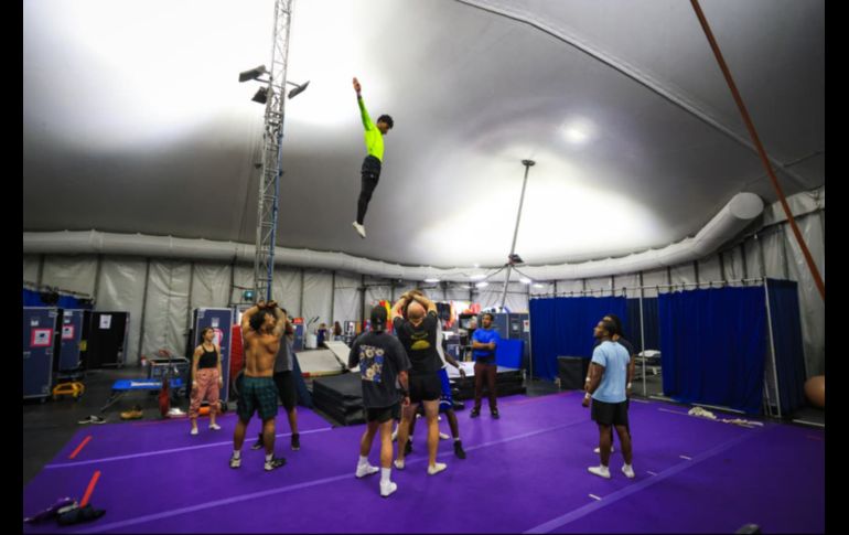 Detrás de las funciones de “ECHO”, Cirque du Soleil mantiene una pequeña ciudad en funcionamiento. EL INFORMADOR/J. Acosta