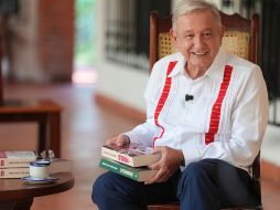 López Obrador le dedicó una parte de su libro a los aspirantes a alguna candidatura en Morena para 2027. EFE/@lopezobrador_